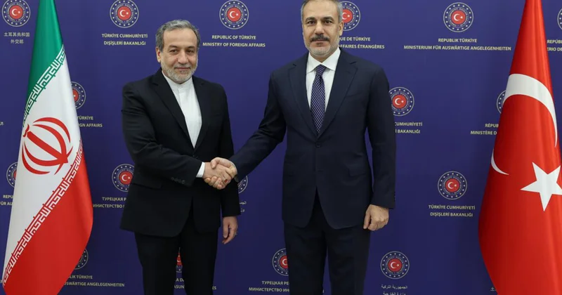 Hakan Fidan Əraqçi ilə danışdı