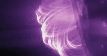 На Солнце зафиксировали первую крупную вспышку года ВИДЕО