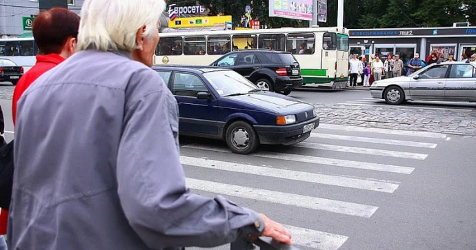 Bu şəhərdəki eyni səviyyəli piyada keçidləri Bakıda tətbiq oluna bilər? FOTOSESSİYA