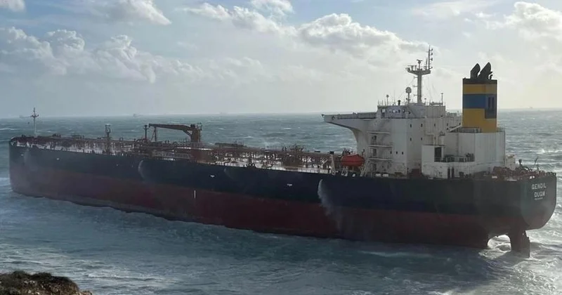 Rusiyanın gizli neft donanması hədəfdədir Ukraynanın vurduğu tankerdə agnetlər olub