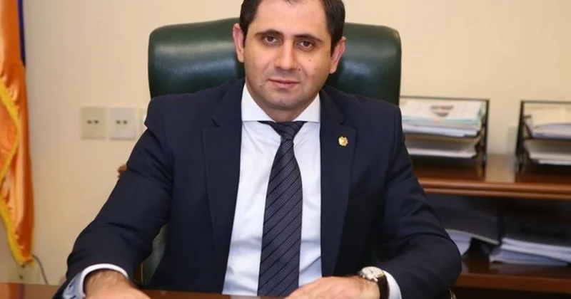 Ermənistan Rusiya silahlarını yeniləyəcək