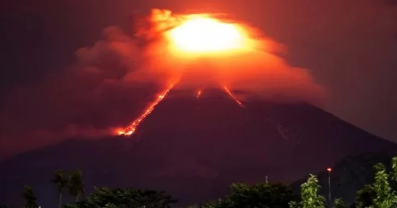 Filippində Mayon vulkanı yenidən püskürüb