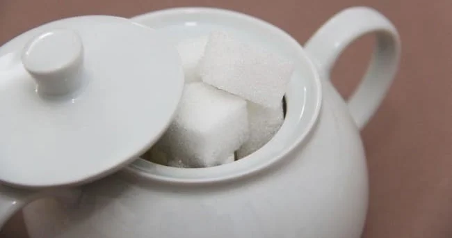 Şəkər asılılığı diabet, piylənmə, iltihab, insult və pankreatit kimi sağlamlıq problemlərinə səbəb ola bilər Video