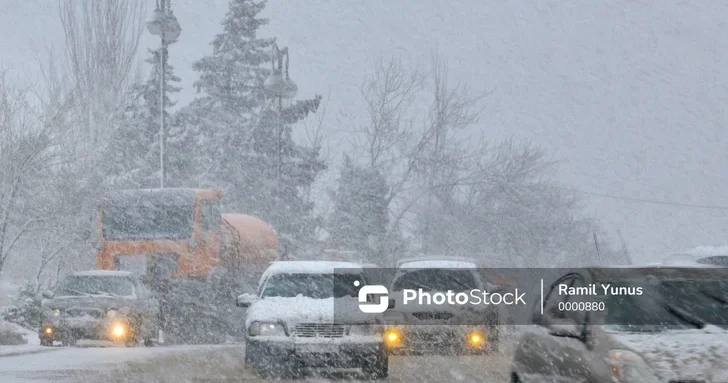 ГААДА призвала водителей подготовить автомобили к зимним условиям