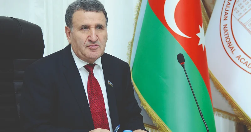 Azərbaycan dövlətinin ana dili dərsləri və Milli Akademiyanın növbəti vəzifələri