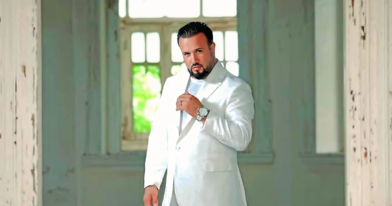 Elnur “Sevmədim səndən başqa”nı təqdim etdi