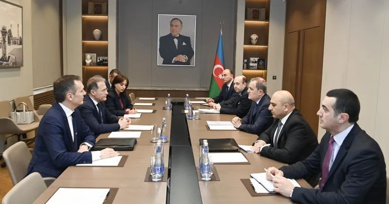 Байрамов провел переговоры с замглавы МИД Италии