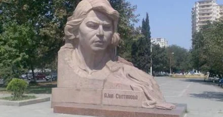 Bakıda heykəli olan, küçəyə adı verilən bolşevik qadınımız