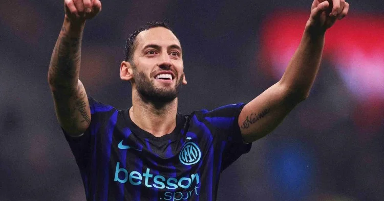 Hakan Çalhanoğlu zədələndi 2 həftə oynamayacaq