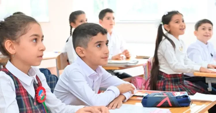 Məktəblilərlə bağlı xəbərdarlıq edildi Valideynlərin NƏZƏRİNƏ!