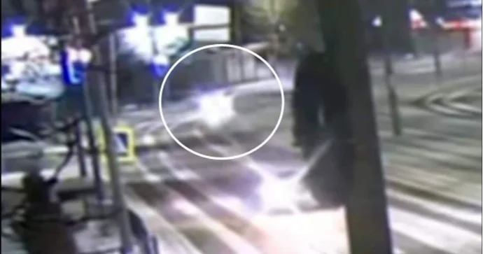 Yüksək sürət 21 yaşlı gənci öldürdü 19 yaşlı sürücü ağır qəza törətdi FOTO VİDEO