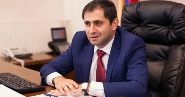 Azərbaycanla bu yarışa girməyəcəyik Papikyan