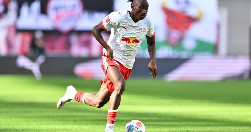 Liverpul dan 100 milyonluq həmlə: Salahın varisi tapıldı