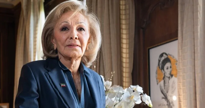 İran şahının xanımı xalqa müraciət etdi: İşıq zülmətə qalib gələcək