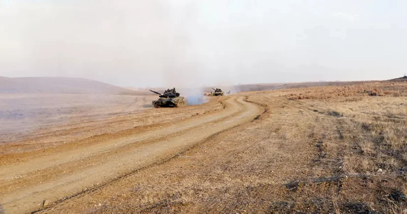 Азербайджанские военные совершенствуют полевые навыки фото