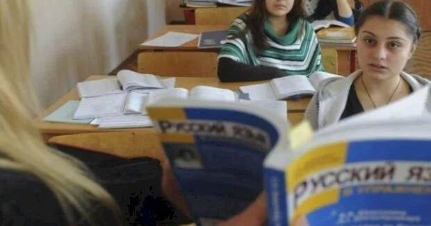 Rusdilli bölmələr bağlana bilər Azərbaycanlı ailələr uzaq durmalıdırlar