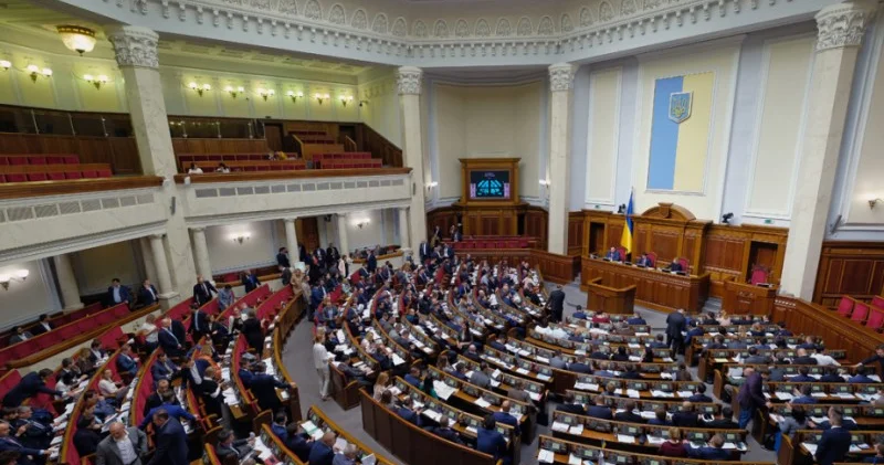 Ali Rada Ukraynanın yeni müdafiə nazirini təsdiq edib