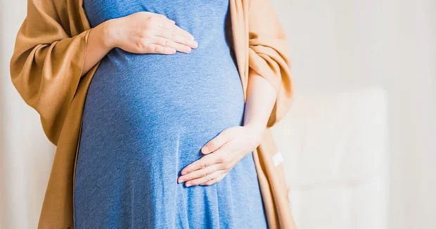 62 yaşında qadın hamilə qalıb...