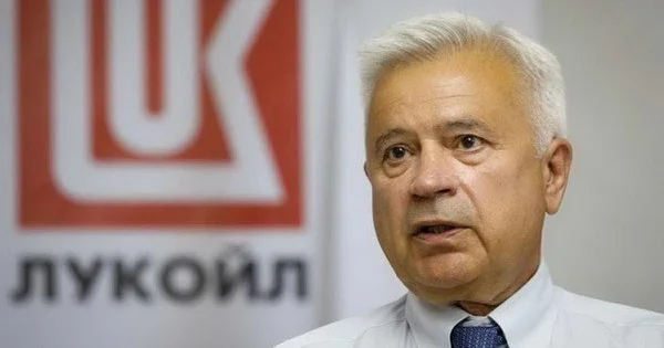 Azərbaycanlı iş adamı üçün çətin sınaq 22 milyardlıq səhmlər satışa çıxarıldı