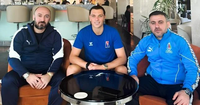 Ayxan Abbasov Renat Dadaşovla görüşdü