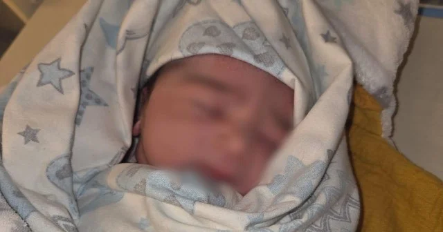 5 ci övladını evdə dünyaya gətirən qadın xəstəxanaya yerləşdirildi