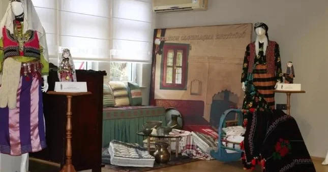 Trabzonun milli geyimlərindən ibarət sərgi açılıb