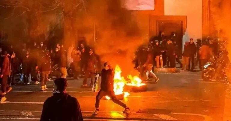 Trampın masasında İranla bağlı dörd əsas ssenari var