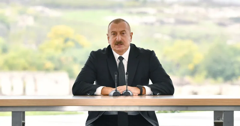 Dövlət başçısı Aşağı Oratağ kəndində FOTOLAR (YENİLƏNİB)