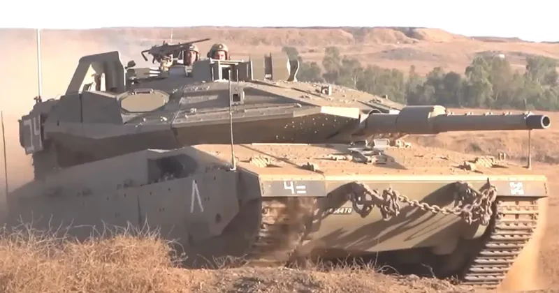 El Pais: Израильские танки обстреляли патруль испанских миротворцев в Ливане