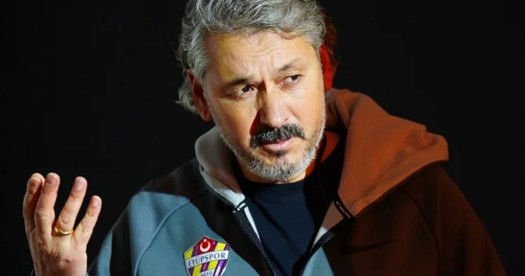 İstanbul klubunda yeni baş məşqçi