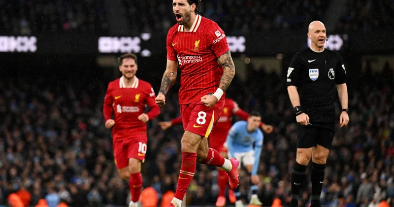 Soboslai “Liverpul”un üç mövsüm ərzində uzaqdan ən çox qol vuran oyunçusudur