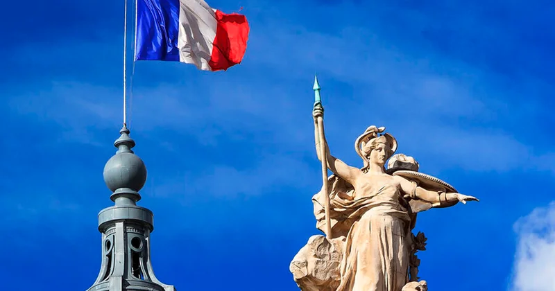 İranın səfiri etirazlara görə Fransa XİN ə çağırıldı