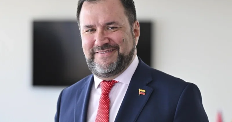 Rəsmi Karakas: Venesuelada prezident vəzifələri müvəffəqiyyətlə icra edilir, dövlət qurumları işləkdir