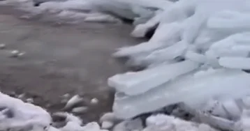 В Польше морской лед начал выходить на берег ВИДЕО