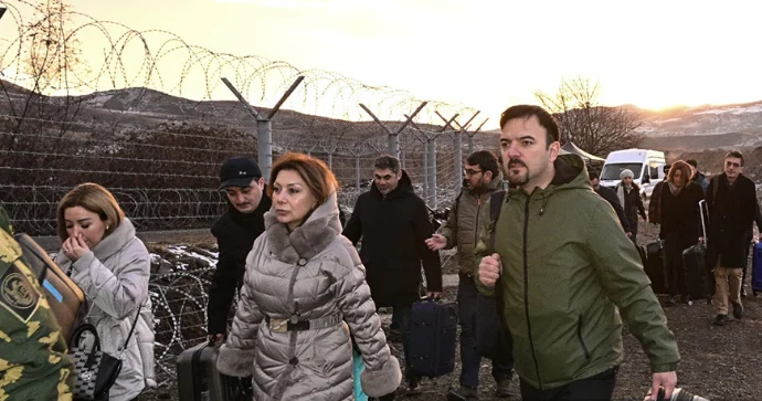 Azərbaycan nümayəndə heyəti Ermənistanda Bu dəfə quru yolla getdilər FOTO VİDEO