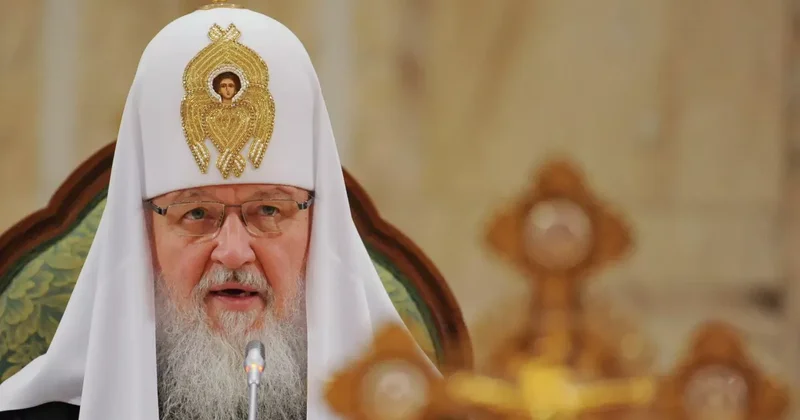 Патриарх Кирилл призвал просвещать и ассимилировать мигрантов в России