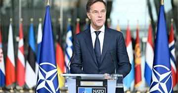 Rutte: “Rusiya ayı kimi görünmək istəyir, amma əslində o, bağ ilbizidir...”