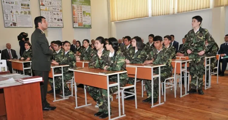 Hərbi hazırlıq müəllimi işləmək istəyənlərin NƏZƏRİNƏ!