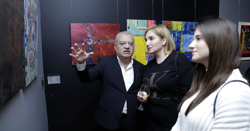 Rəssam Fuad Nəsirovun “Hisslər memarı” adlı fərdi sərgisi açılıb