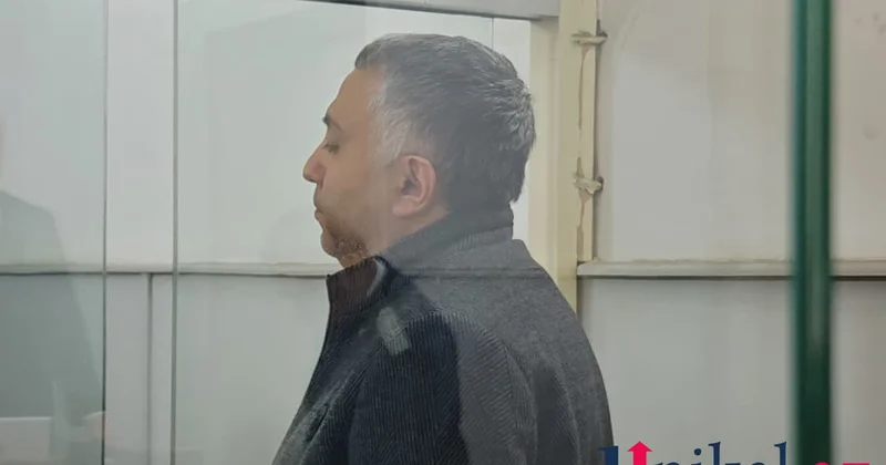 110 min manatlıq dələduzluq edən şəxs hakim qarşısında FOTO