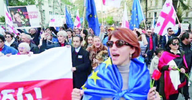 Demokratiyaya tank dəstəyi?