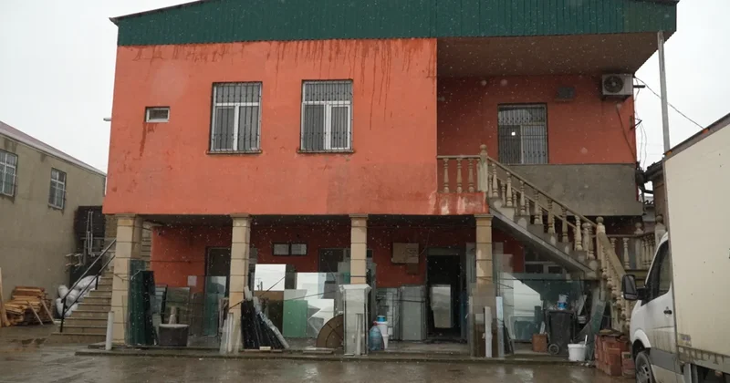 Qaz balonları, yanar materiallar, olmayan siqnalizasiya Bakıda təhlükəli sex aşkarlandı