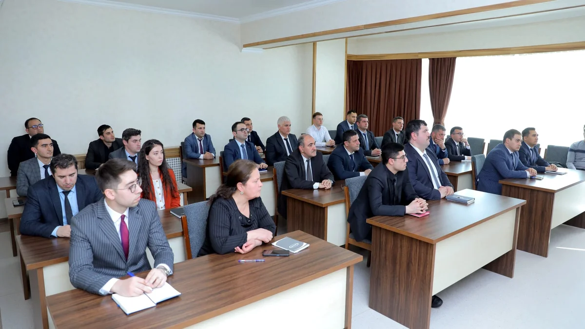 Naxçıvanda mühasiblər üçün uzunmüddətli təlimlərə başlandı FOTO