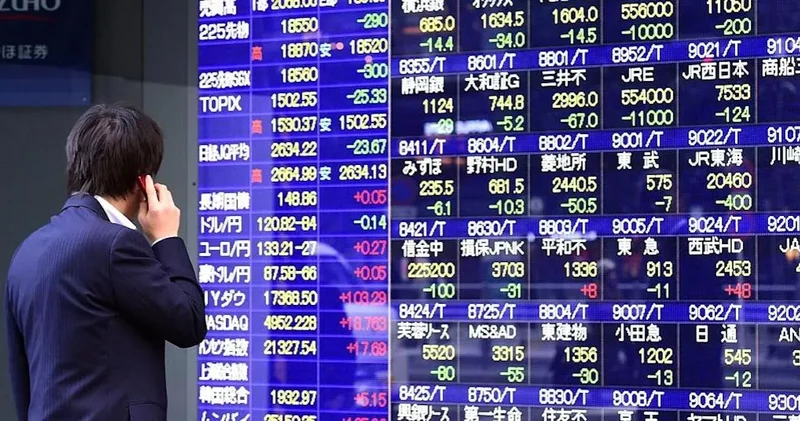 Фондовые индексы Азии снова снизились на открытии торгов