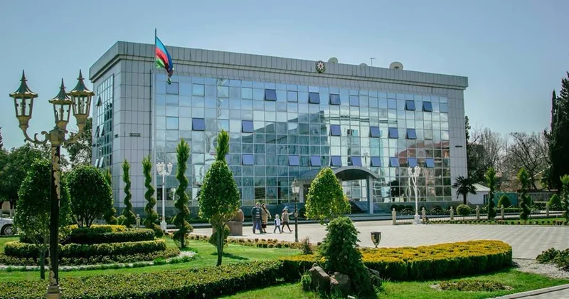 49 vəzifə ləğv edildi: onlar işdən çıxarıldı