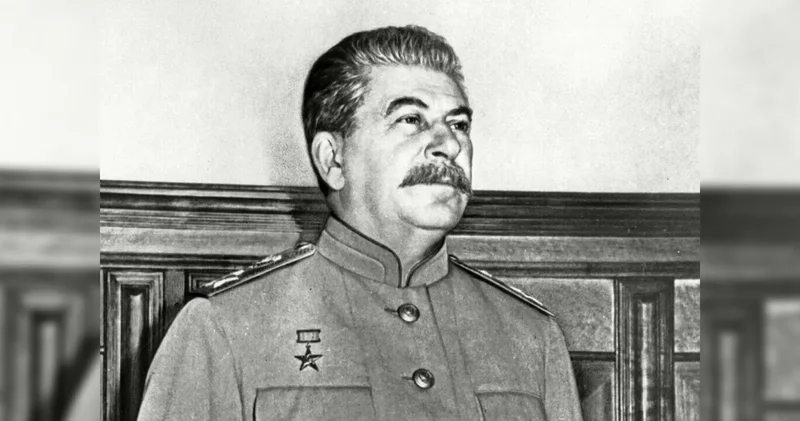 “Stalinin şəxsi zirehli vaqonu: XX əsrin ən qorunan “təkərli evi“ Rusiya mətbuatı