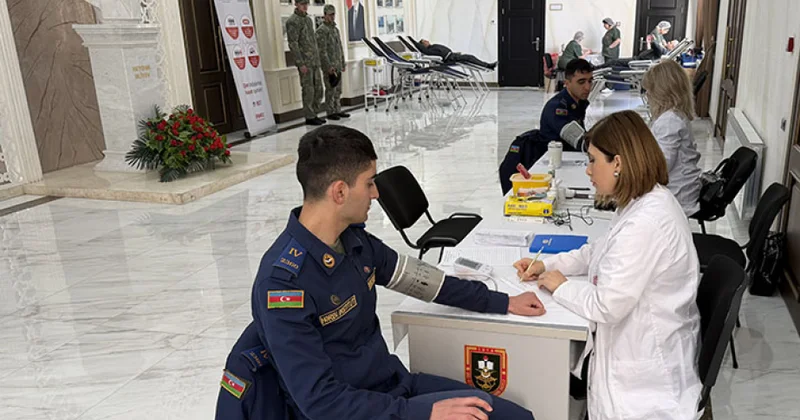 Hərbi İnstitutun kursantları, müəllim və zabitləri qan veriblər