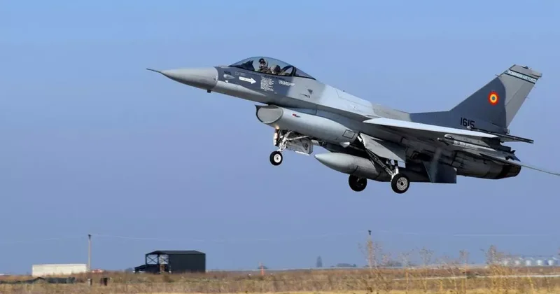 Румыния подняла F 16 из за воздушных целей у границы