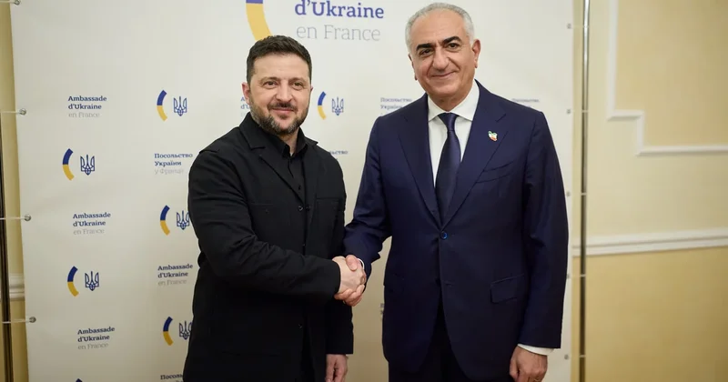Зеленский встретился в Париже с Пехлеви