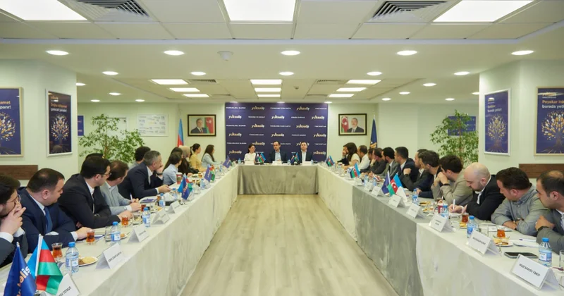 Kənd təsərrüfatı naziri “Yüksəliş” müsabiqəsinin qalibləri ilə görüşüb